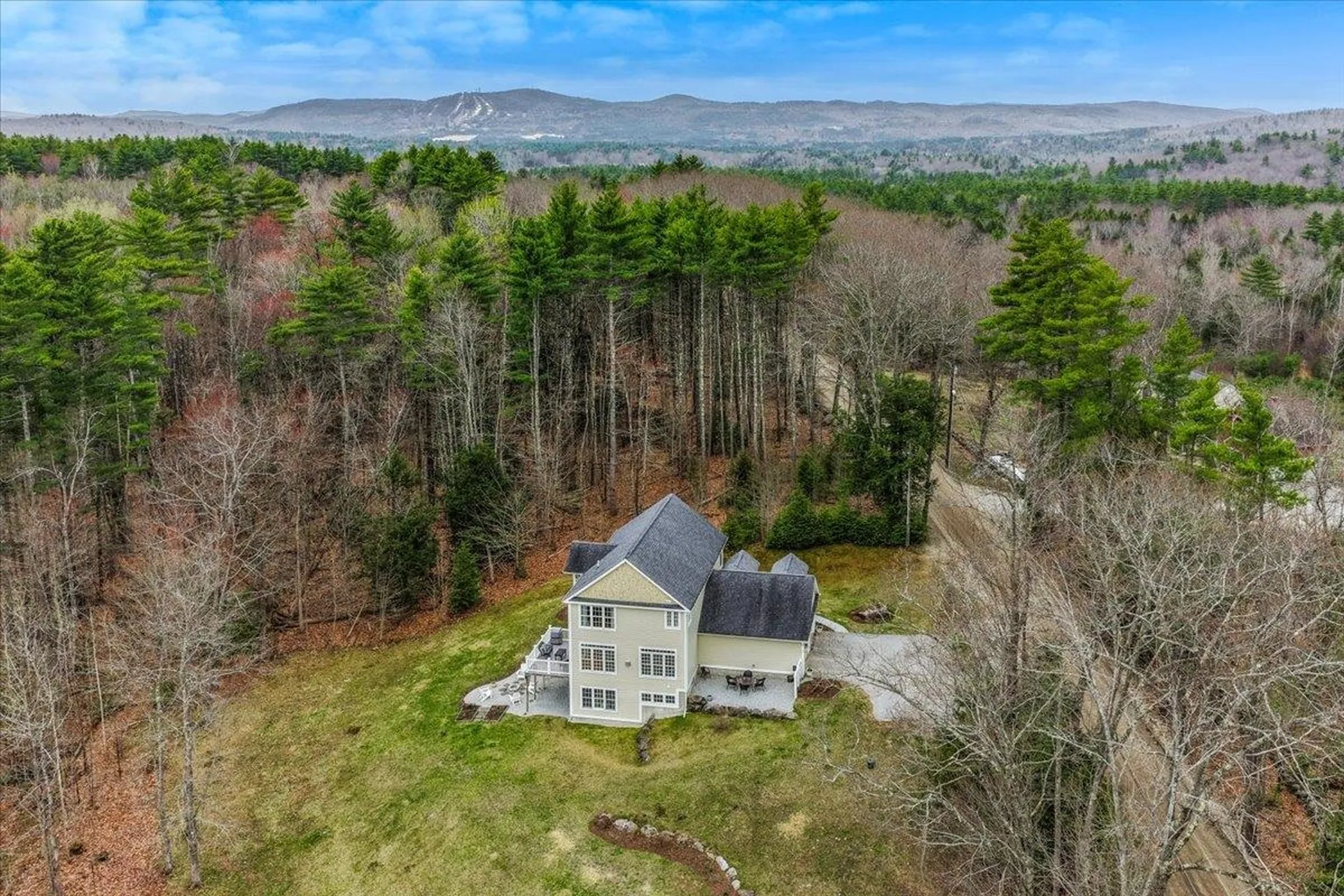 66 Colleague Pond Road Henniker NH 03242