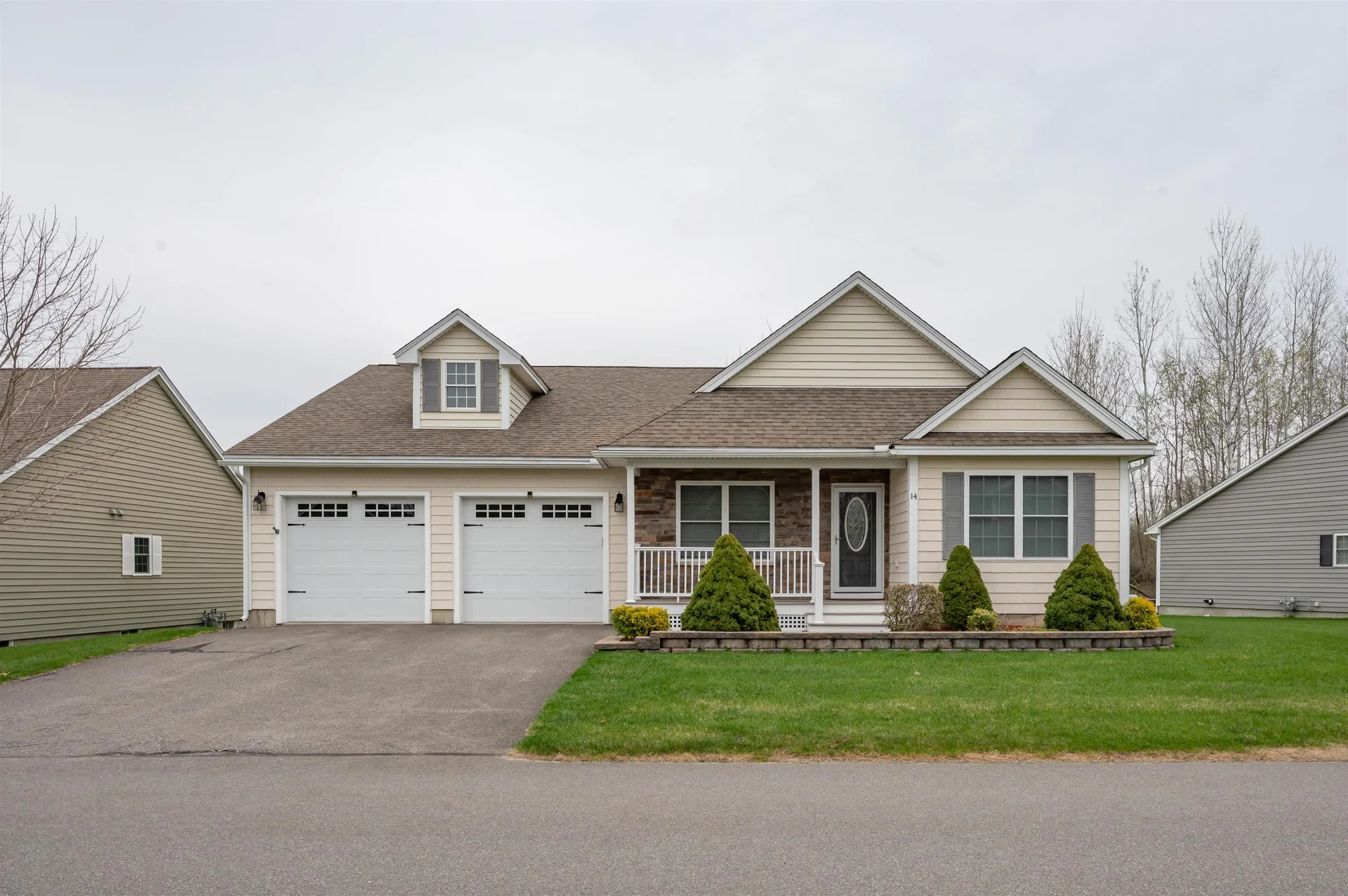 14 Weymouth Court Hudson NH 03051