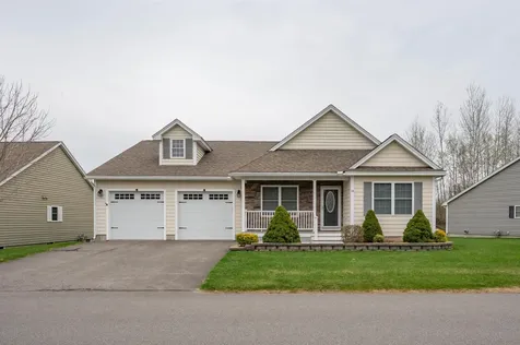 14 Weymouth Court Hudson NH 03051
