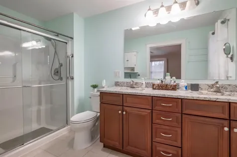 14 Weymouth Court Hudson NH 03051