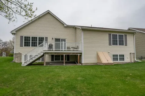 14 Weymouth Court Hudson NH 03051