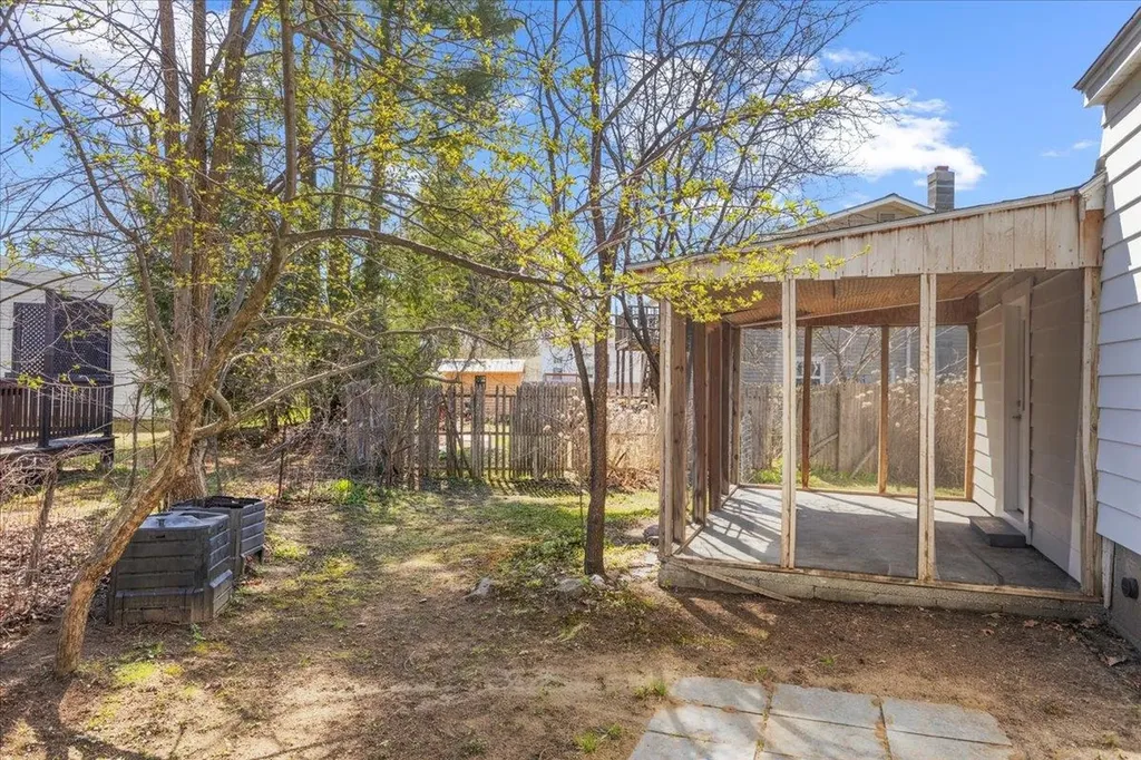 15 Abnaki Avenue Essex Junction VT 05452