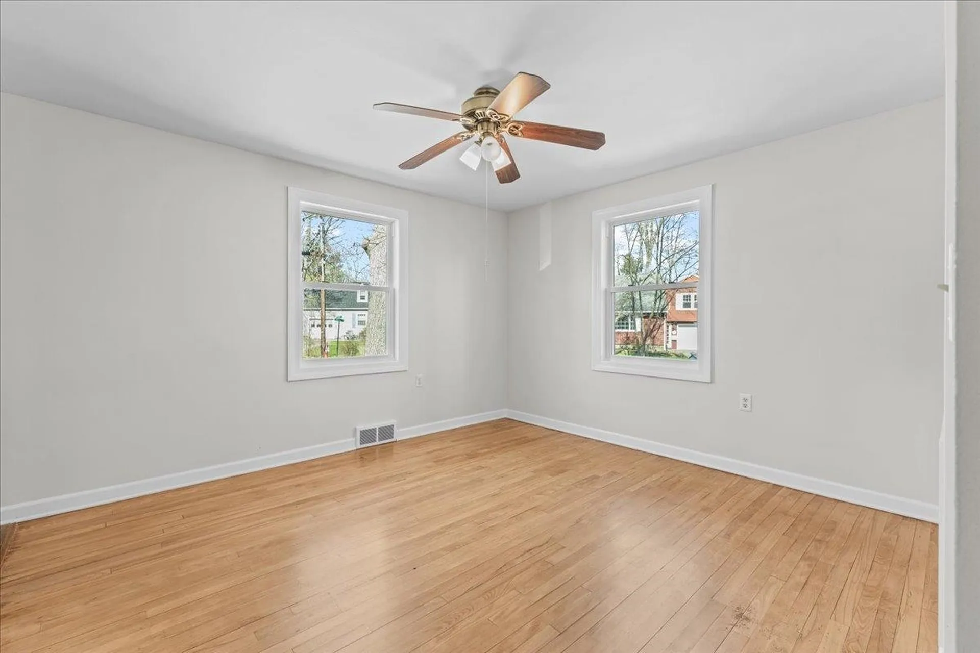15 Abnaki Avenue Essex Junction VT 05452