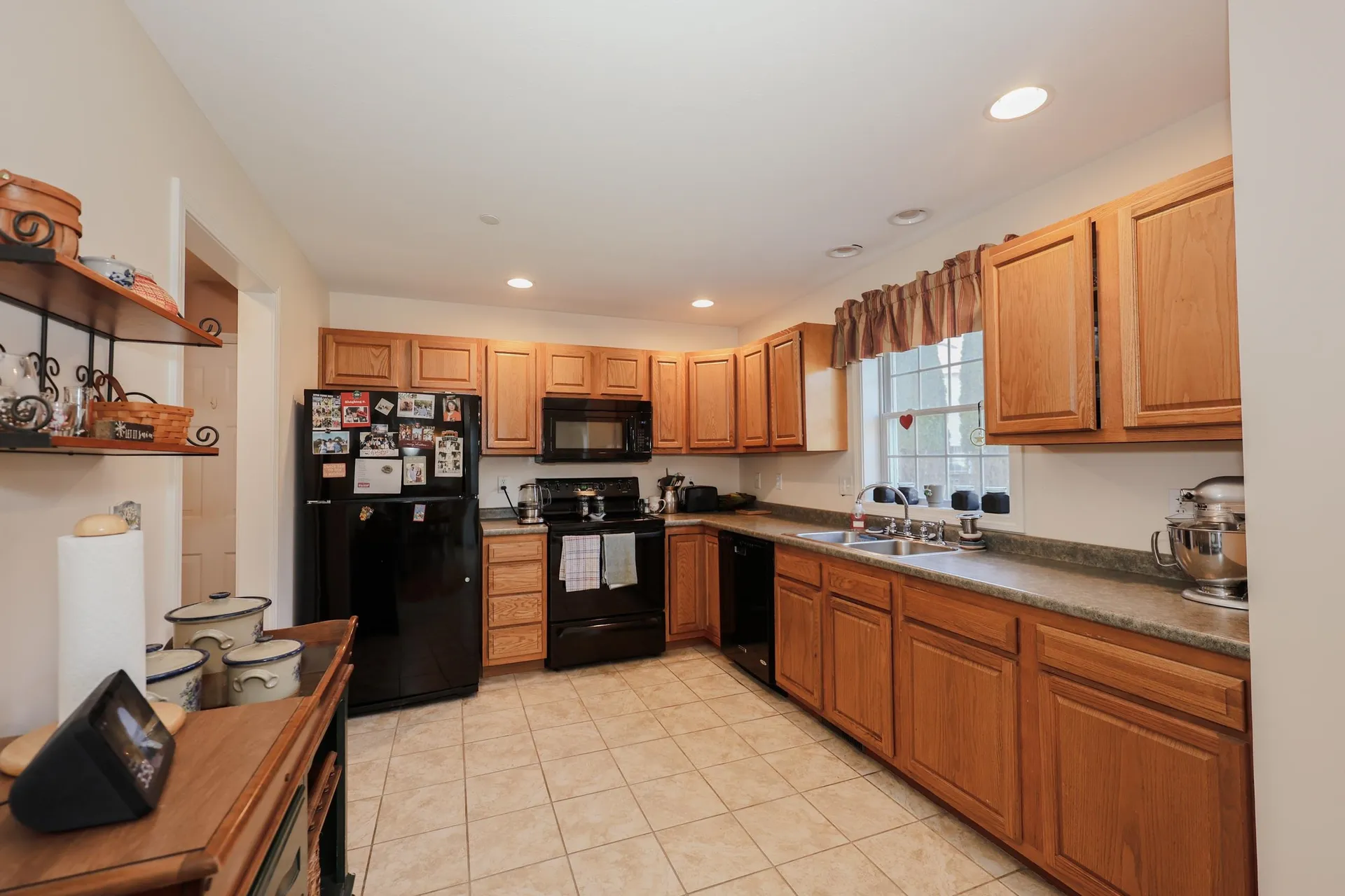 23 Abbey Road Brentwood NH 03833
