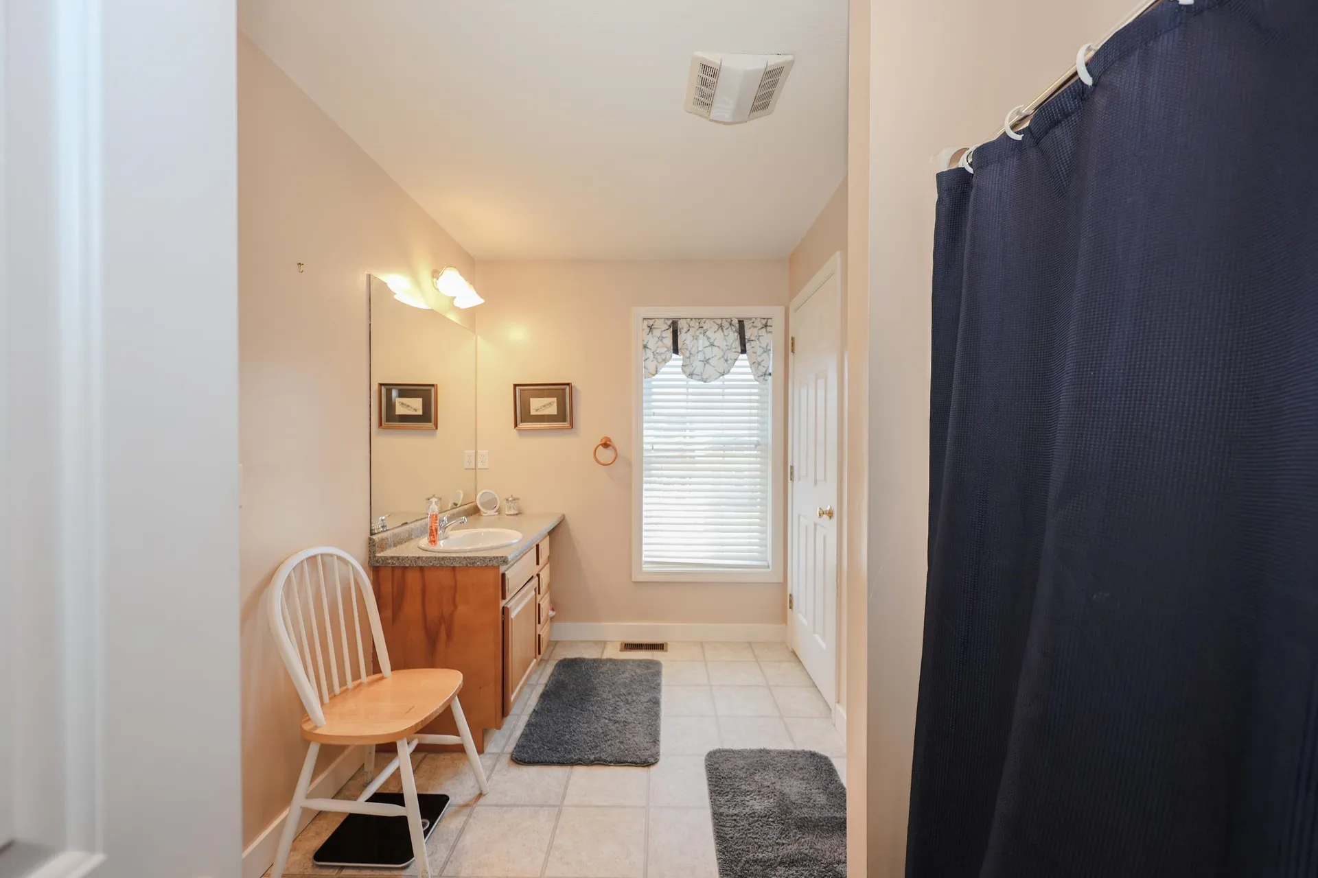 23 Abbey Road Brentwood NH 03833