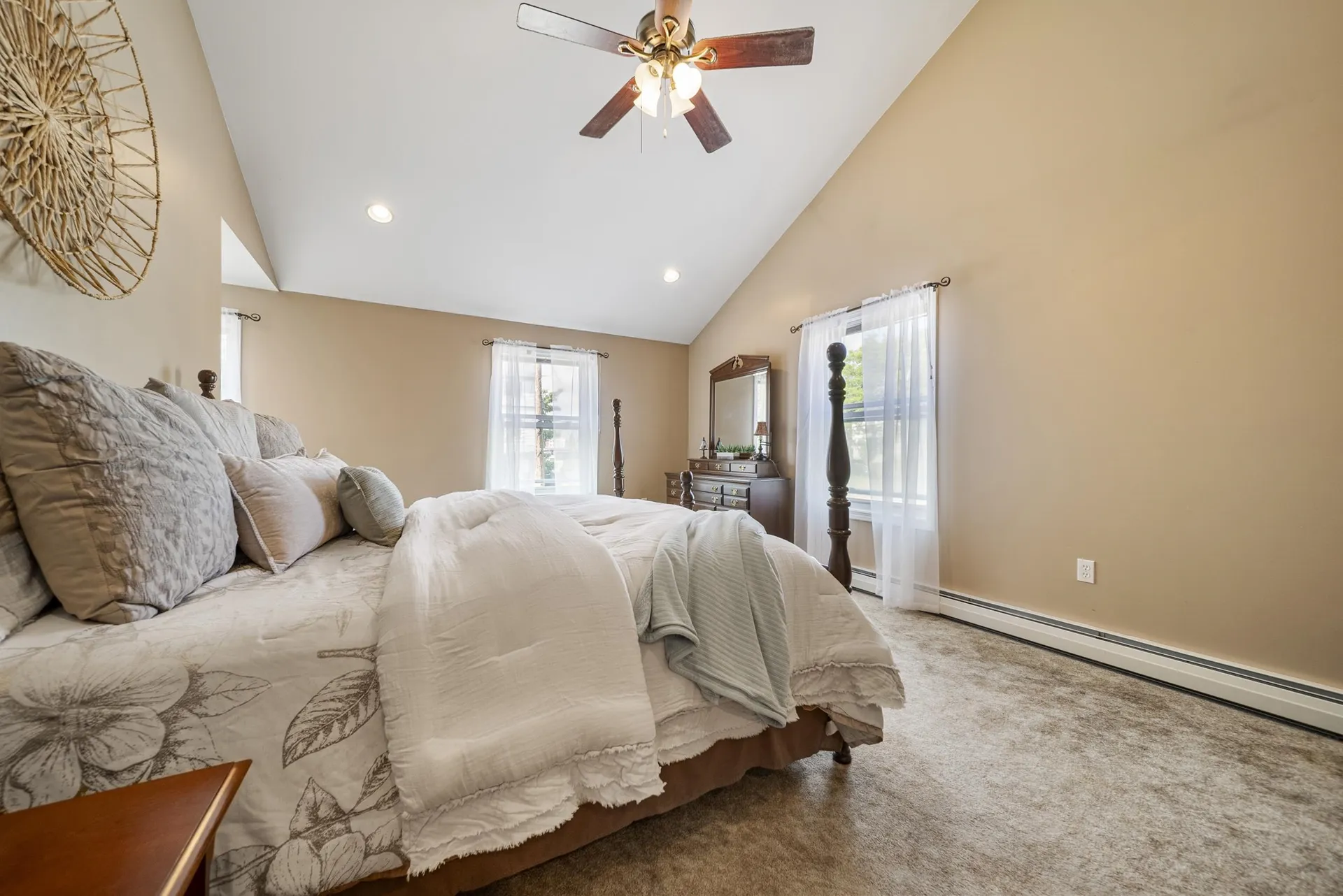 27 Courtland Street Nashua NH 03064