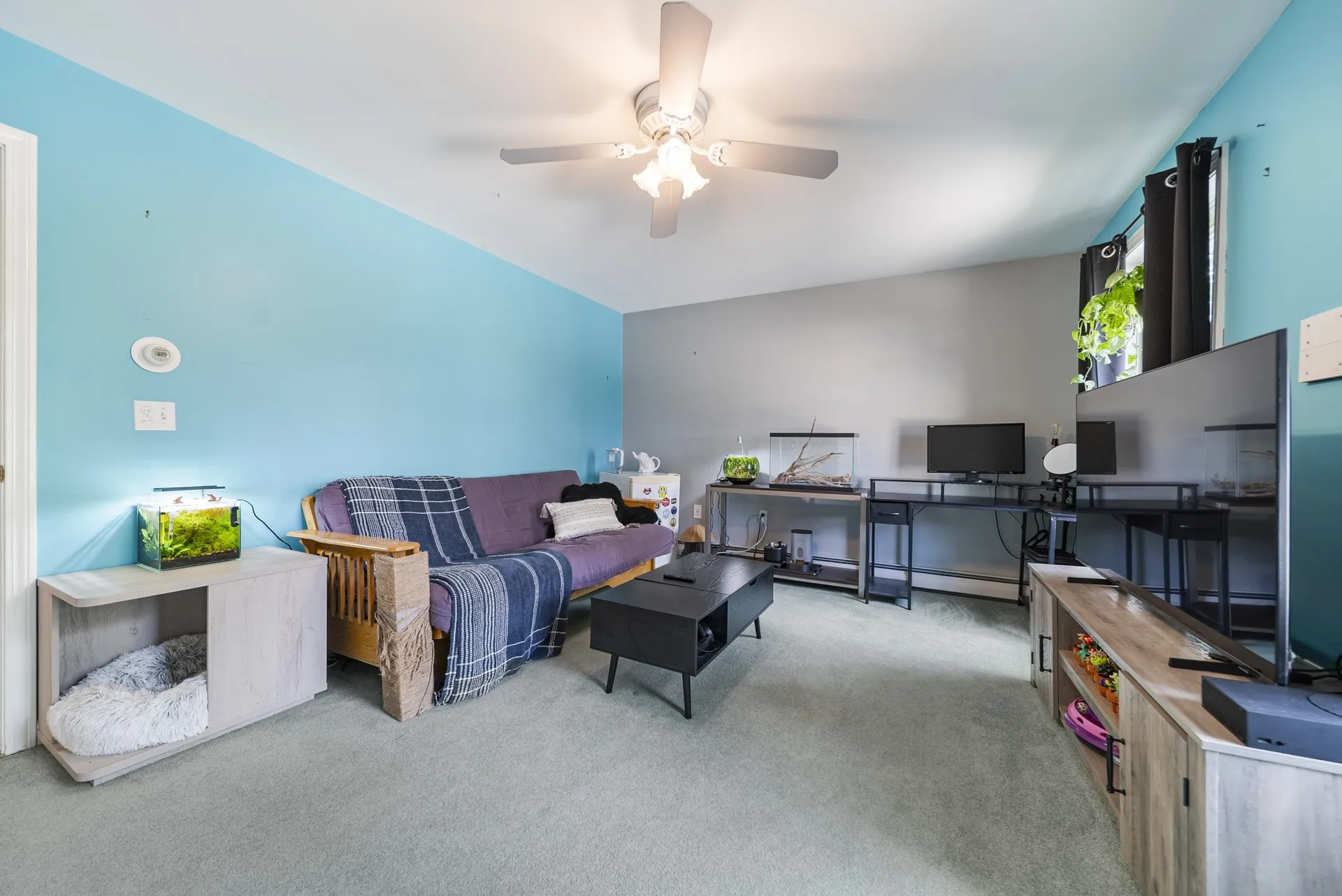 27 Courtland Street Nashua NH 03064