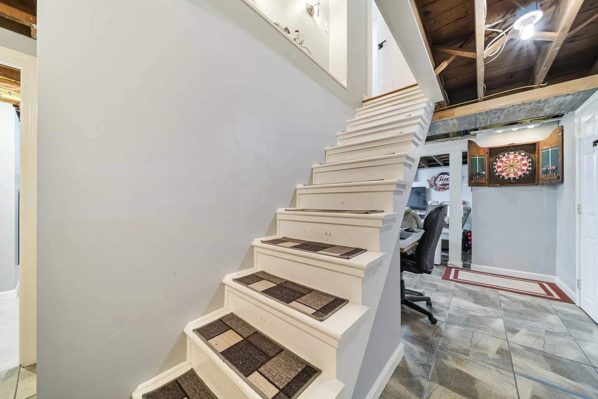 27 Courtland Street Nashua NH 03064