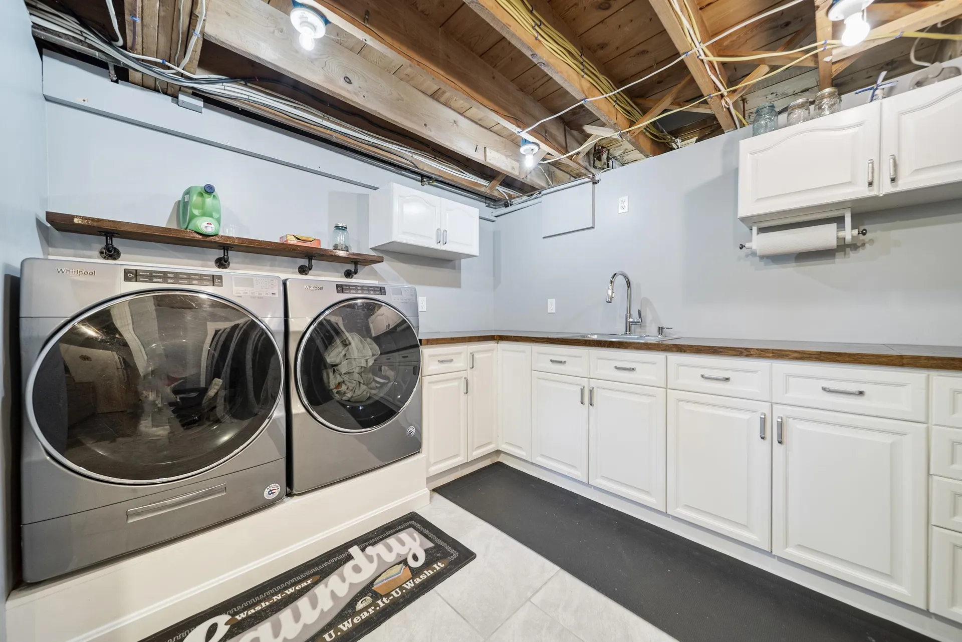 27 Courtland Street Nashua NH 03064