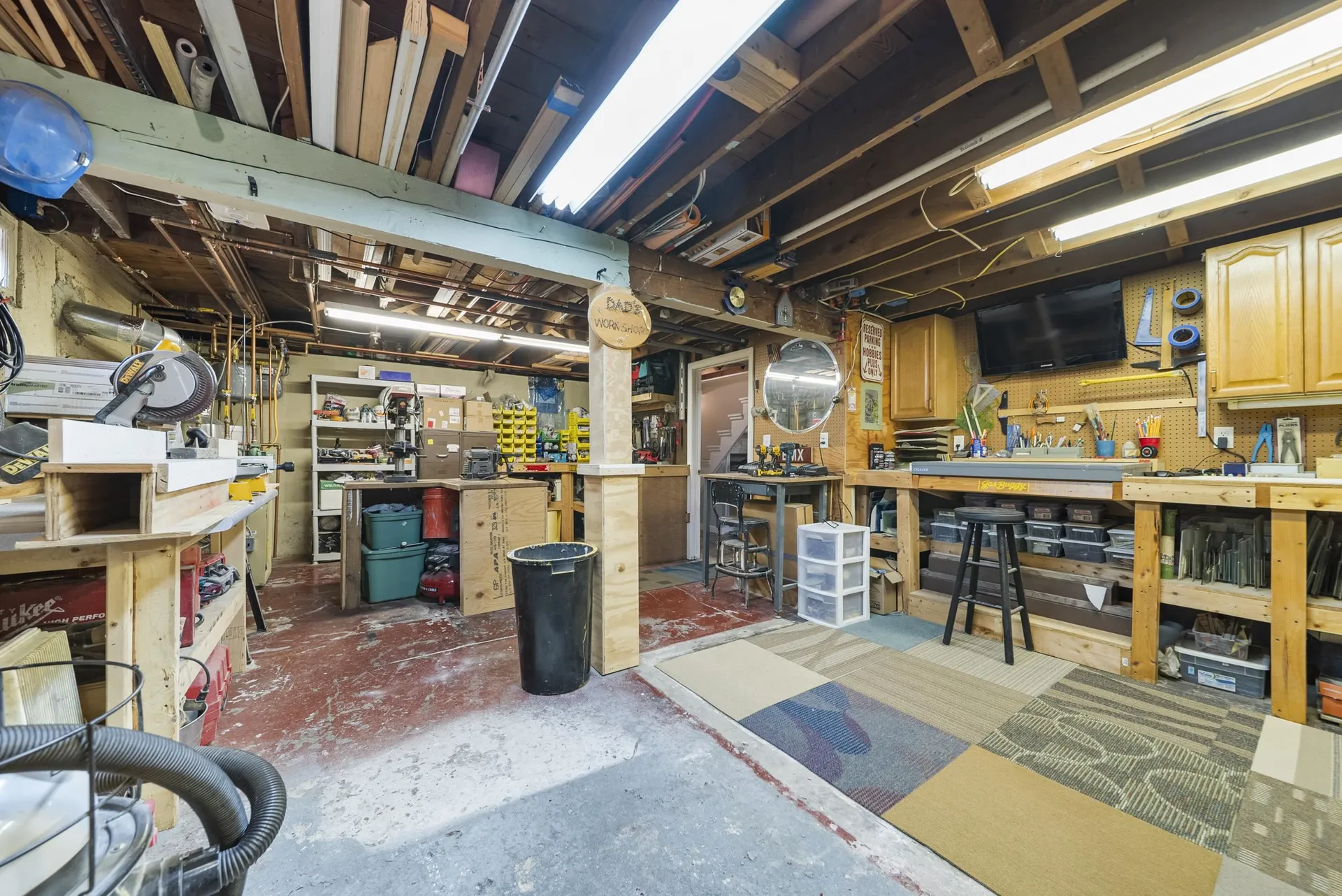 27 Courtland Street Nashua NH 03064