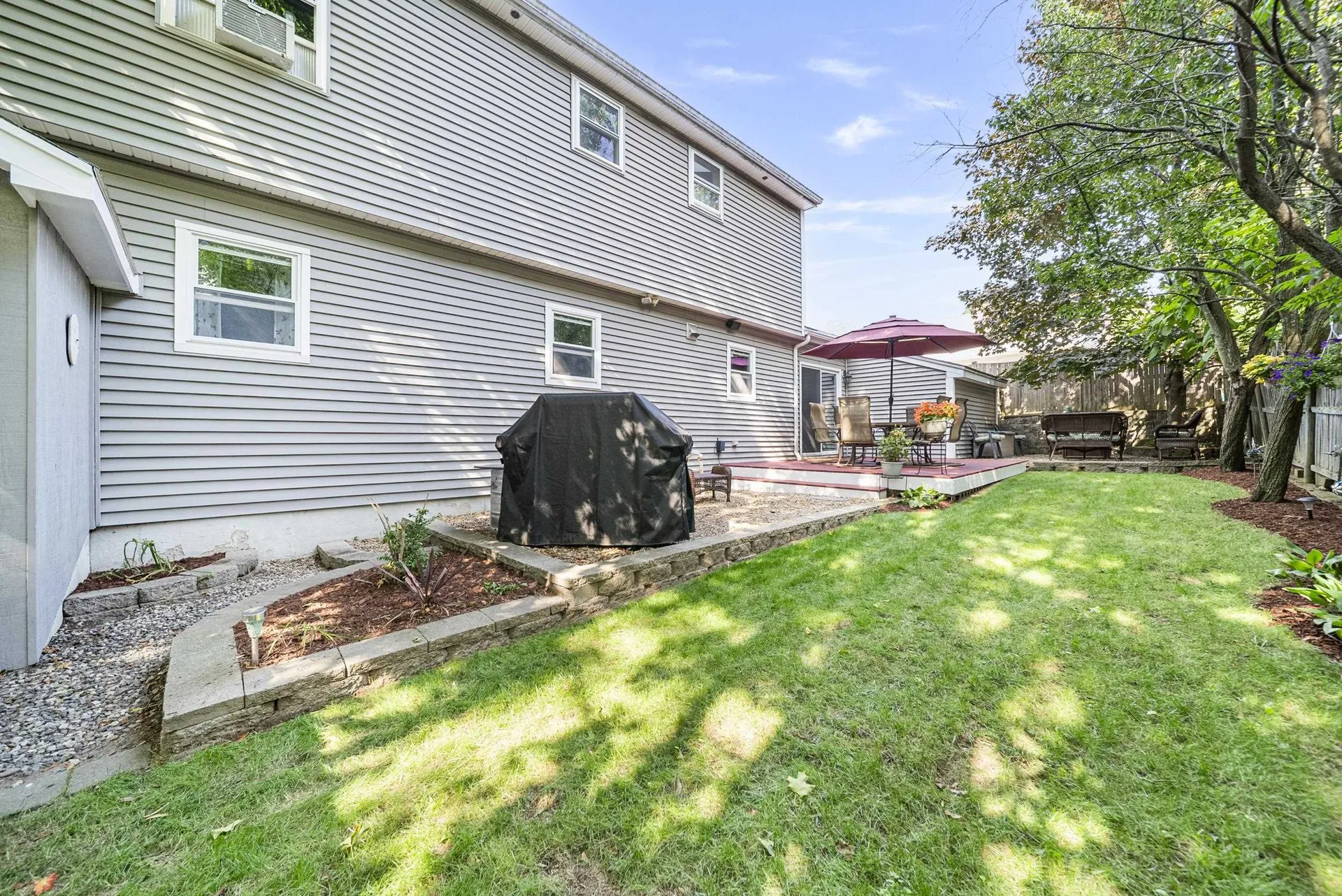 27 Courtland Street Nashua NH 03064