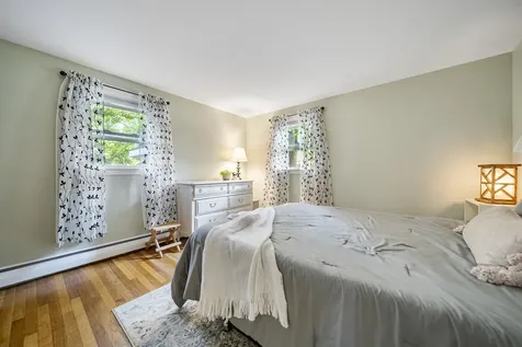 27 Courtland Street Nashua NH 03064