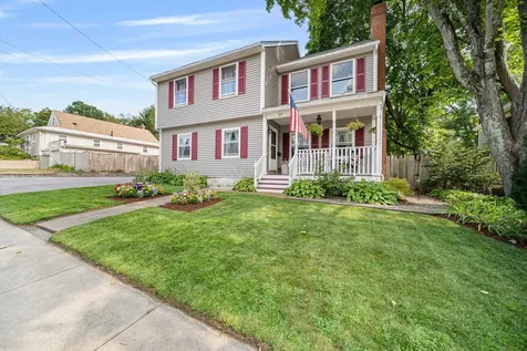 27 Courtland Street Nashua NH 03064