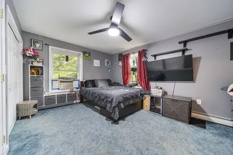 27 Courtland Street Nashua NH 03064