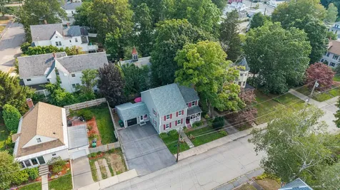 27 Courtland Street Nashua NH 03064