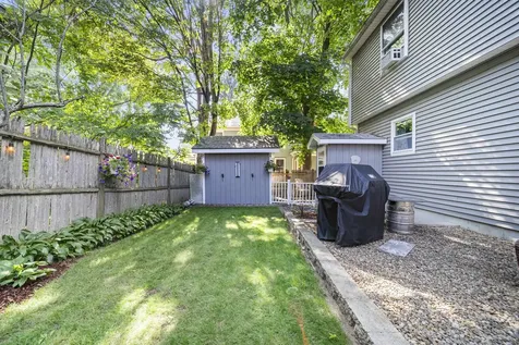 27 Courtland Street Nashua NH 03064