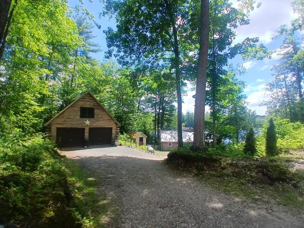 12 Beard Lane Grafton NH 03420