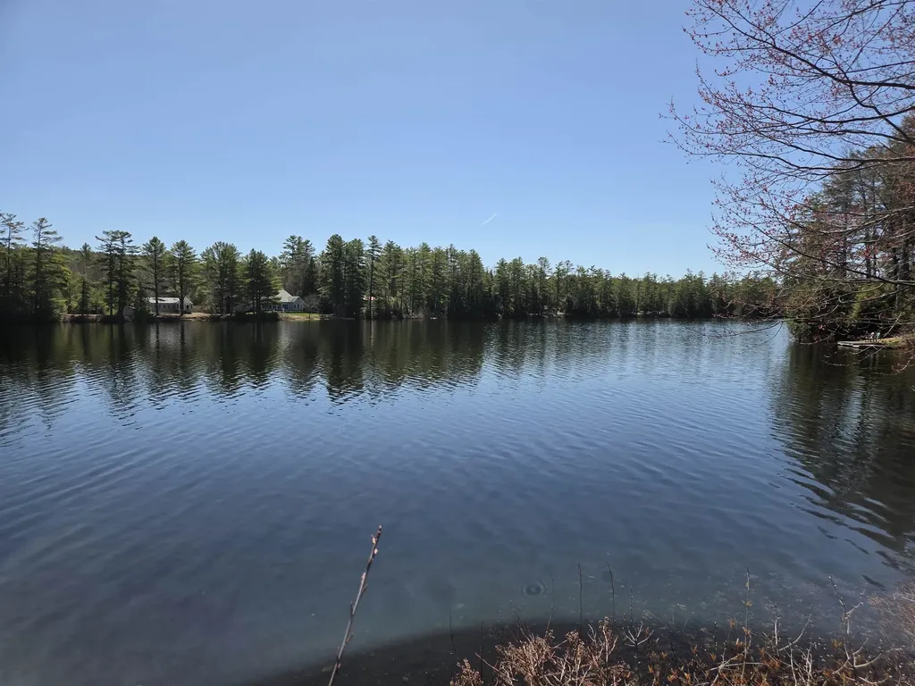 12 Beard Lane Grafton NH 03420