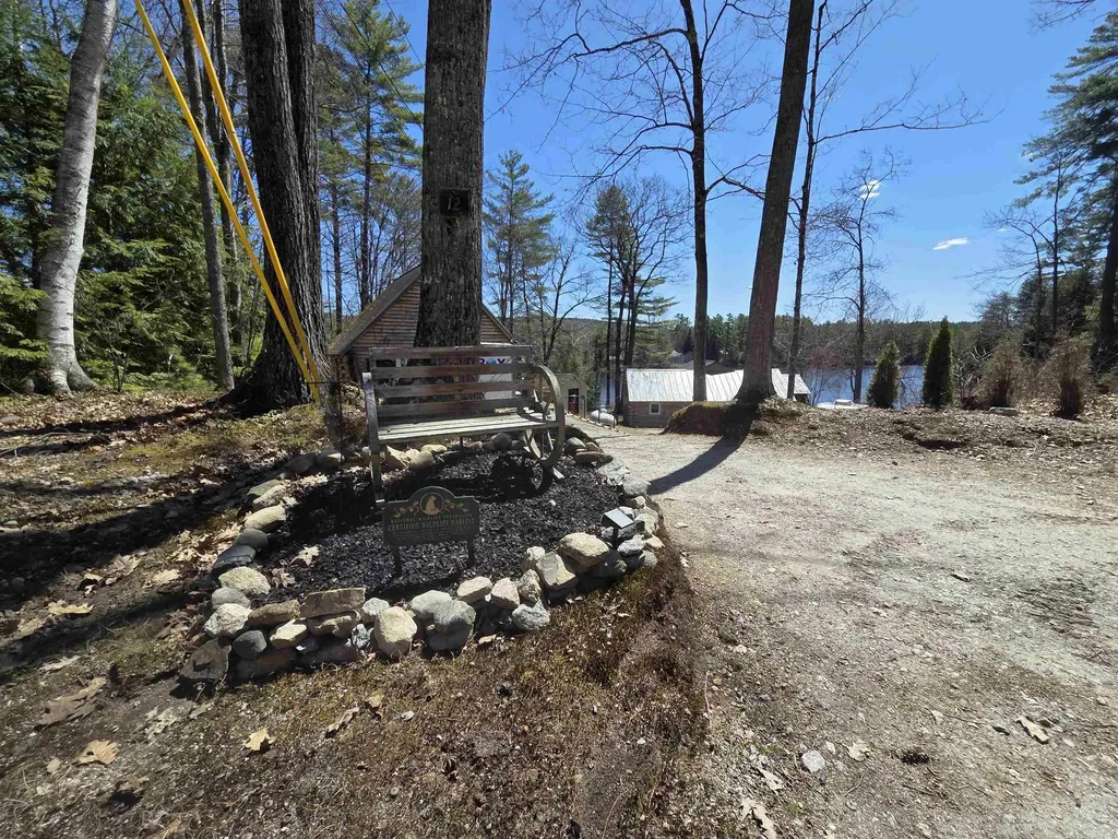 12 Beard Lane Grafton NH 03420