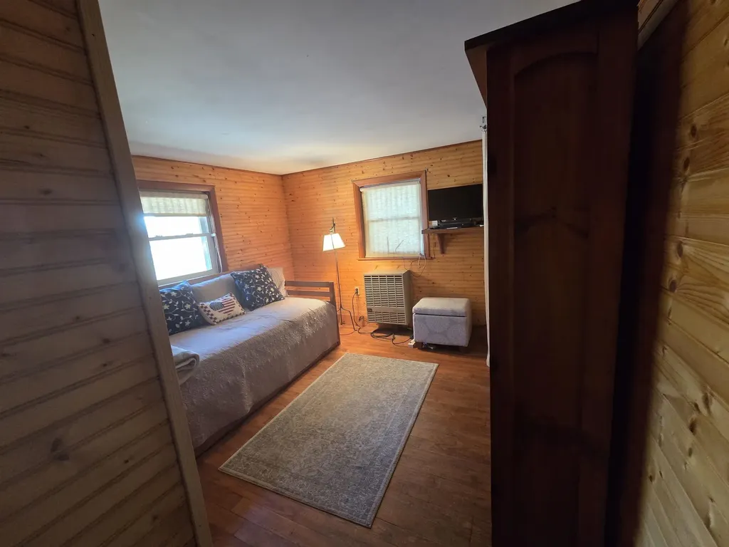 12 Beard Lane Grafton NH 03420