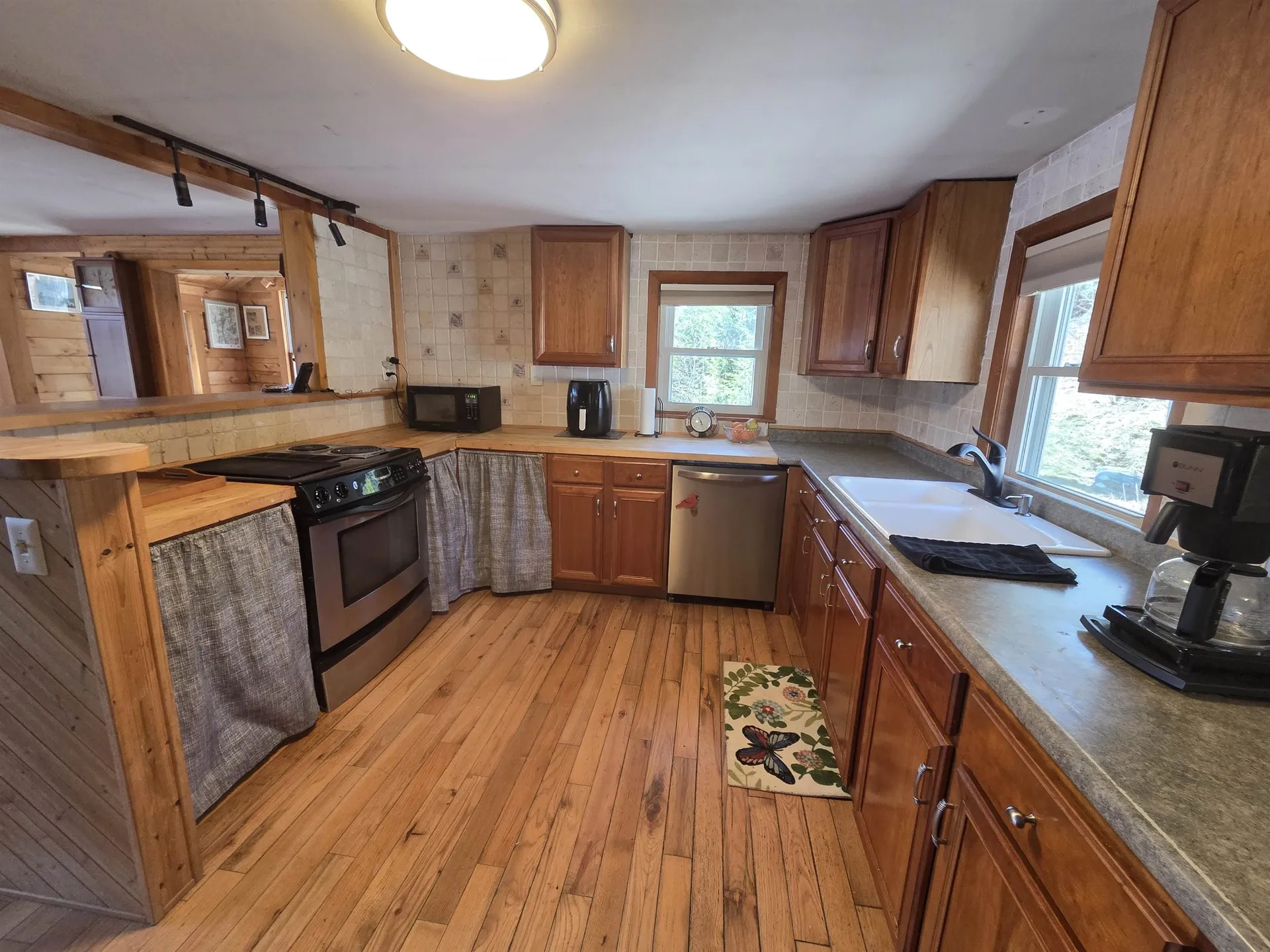 12 Beard Lane Grafton NH 03420