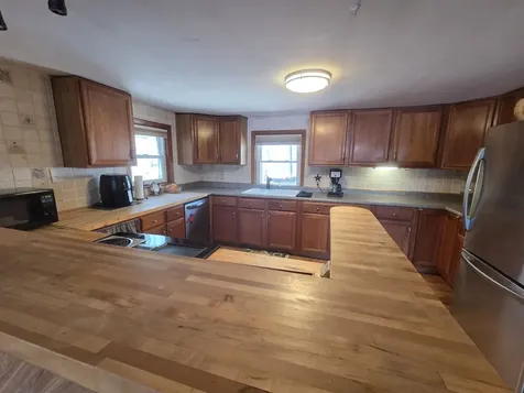 12 Beard Lane Grafton NH 03420