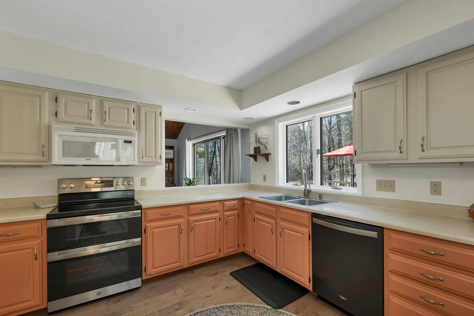 68 Stagecoach Road Sunapee NH 03782