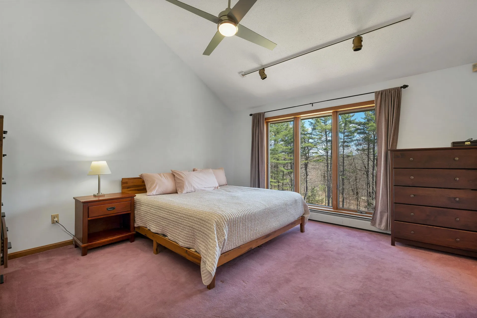 68 Stagecoach Road Sunapee NH 03782