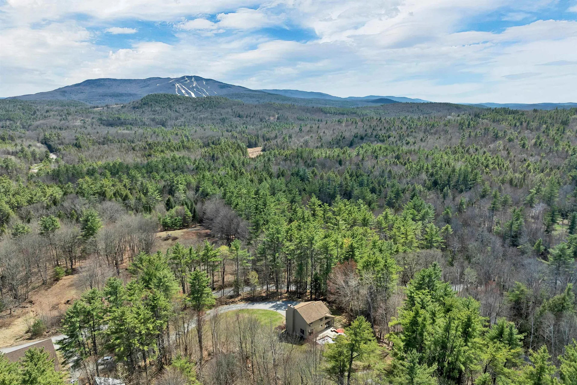 68 Stagecoach Road Sunapee NH 03782