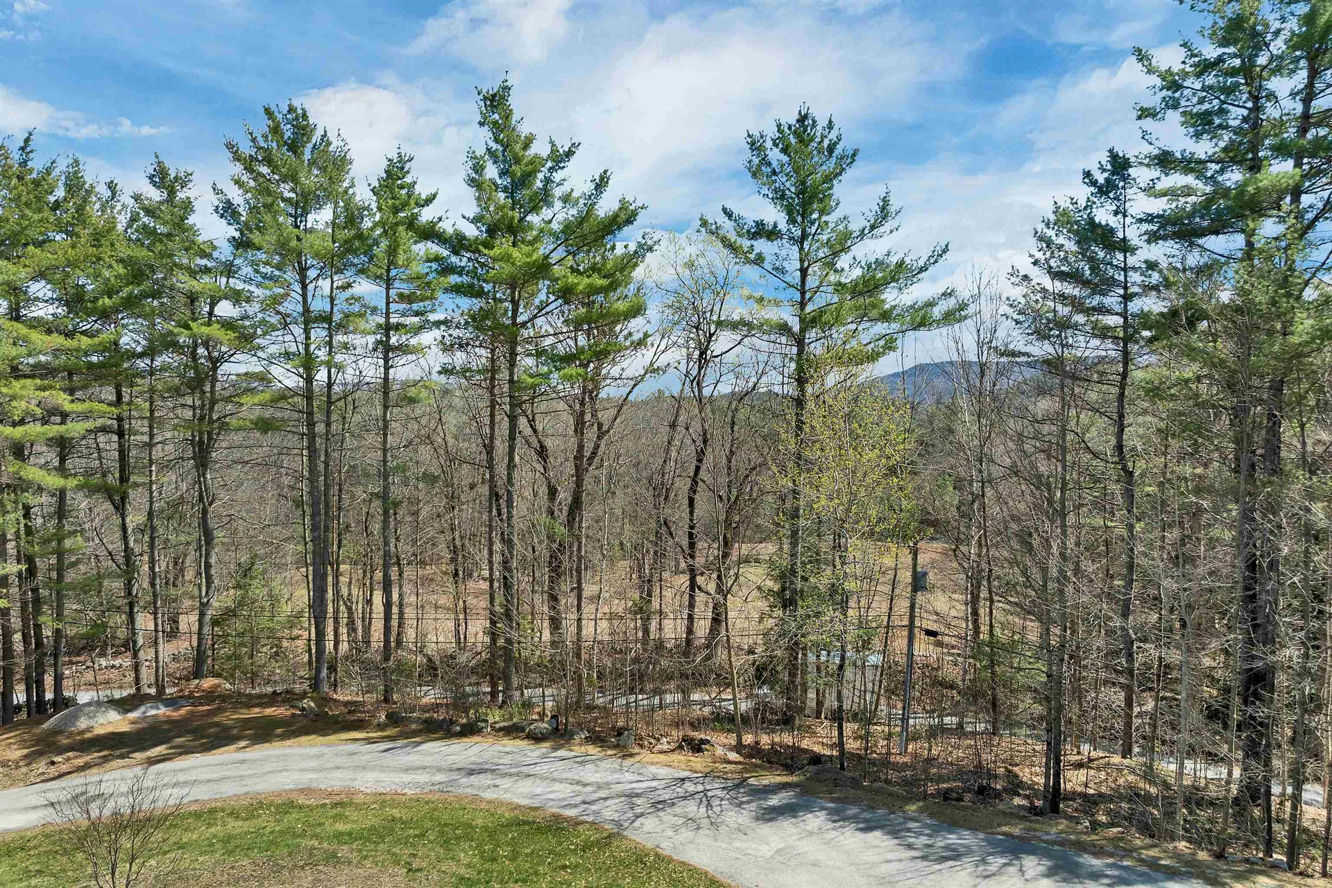 68 Stagecoach Road Sunapee NH 03782