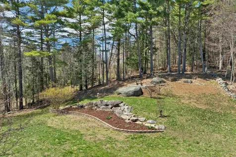 68 Stagecoach Road Sunapee NH 03782