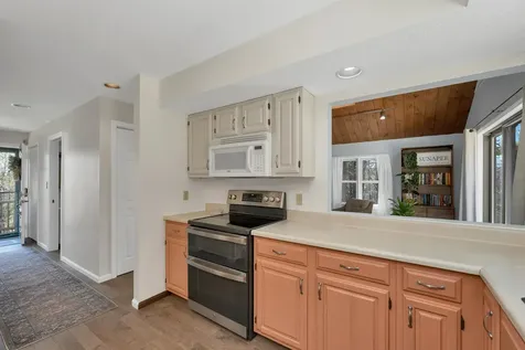 68 Stagecoach Road Sunapee NH 03782