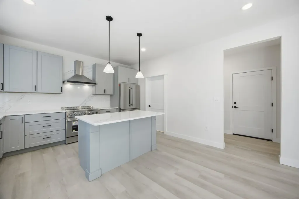 376 Turner Way Laconia NH 03246