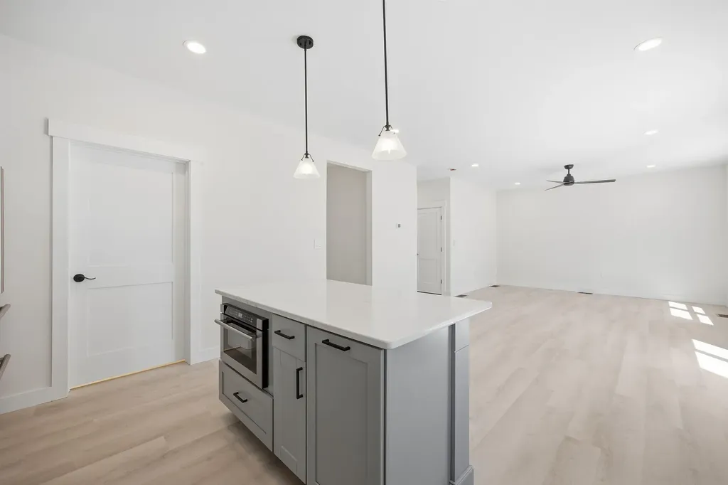 376 Turner Way Laconia NH 03246