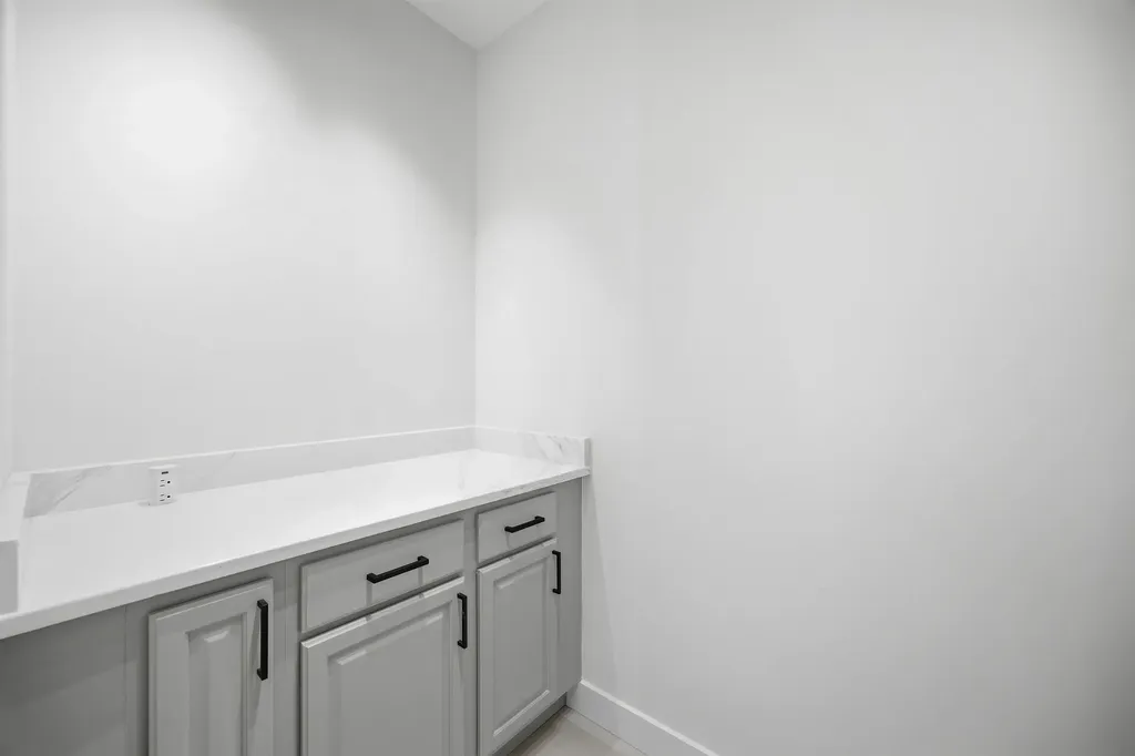 376 Turner Way Laconia NH 03246