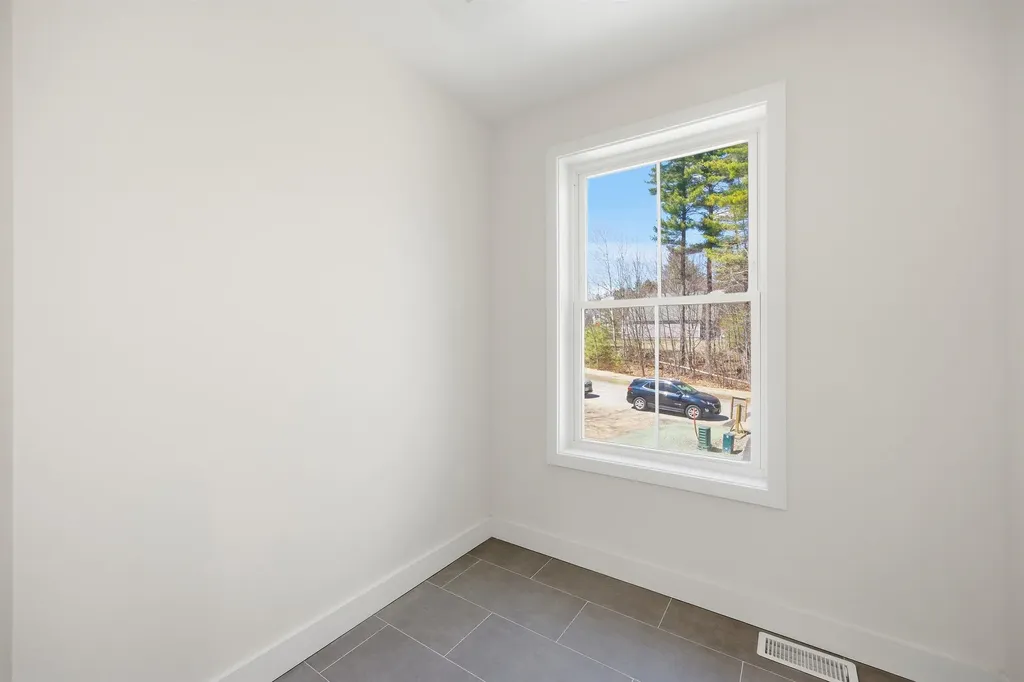 376 Turner Way Laconia NH 03246
