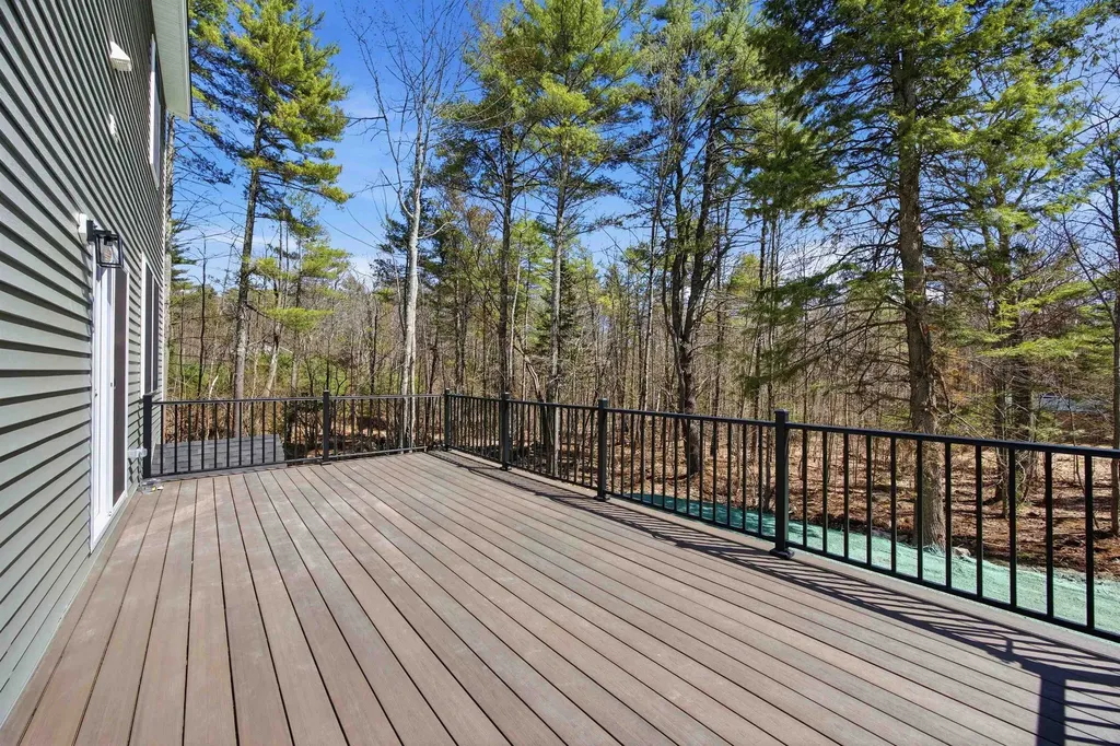 376 Turner Way Laconia NH 03246