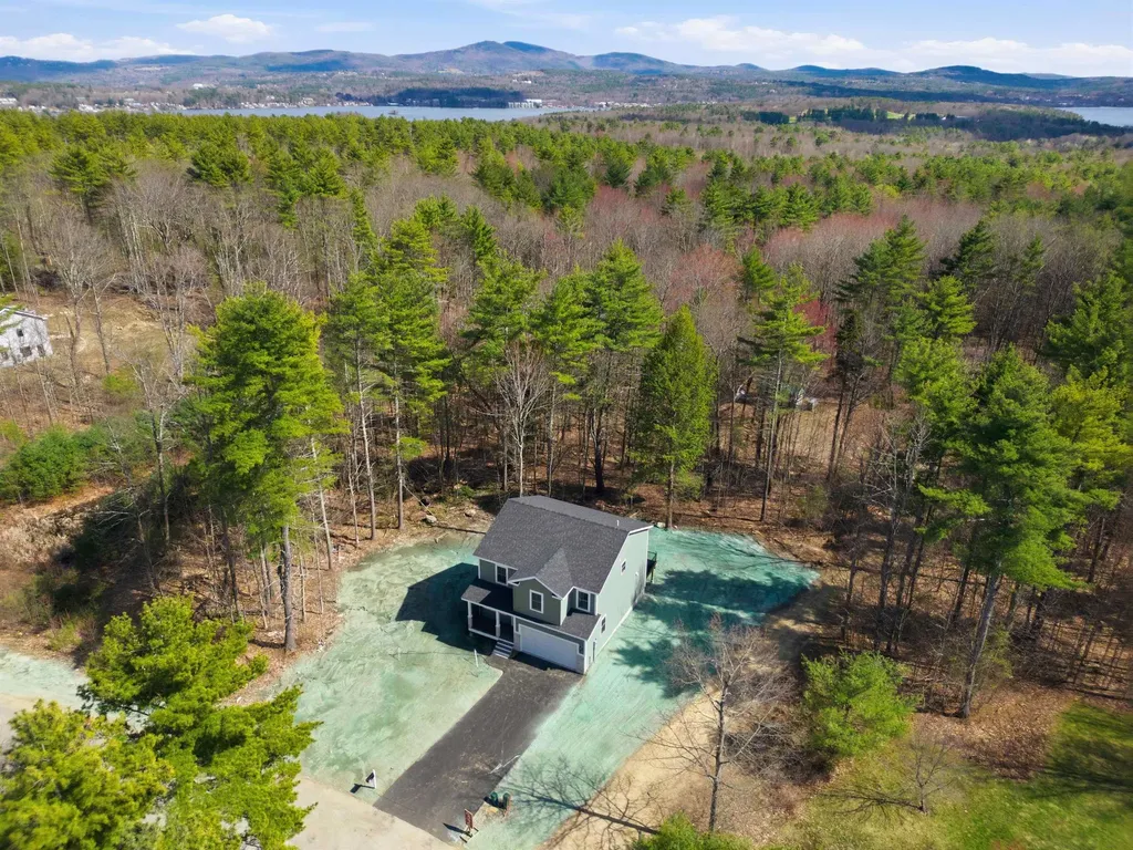 376 Turner Way Laconia NH 03246