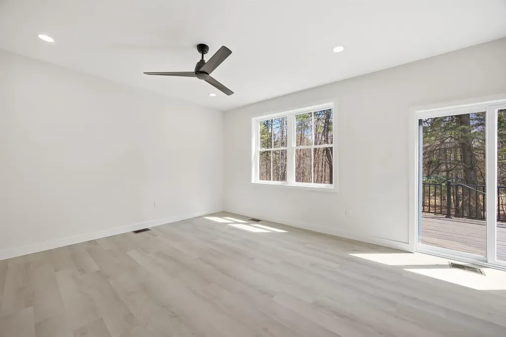 376 Turner Way Laconia NH 03246