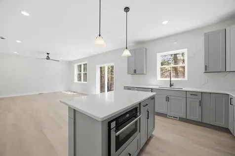 376 Turner Way Laconia NH 03246