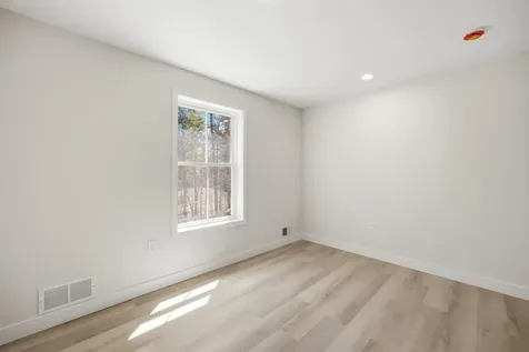 376 Turner Way Laconia NH 03246