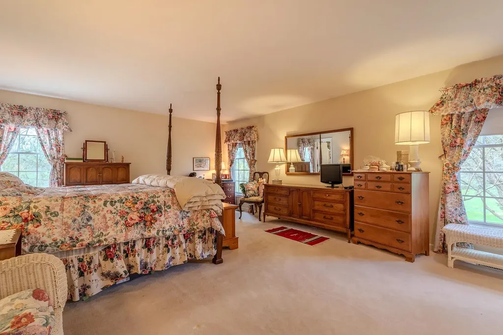12 Beattie Lane Manchester VT 05255