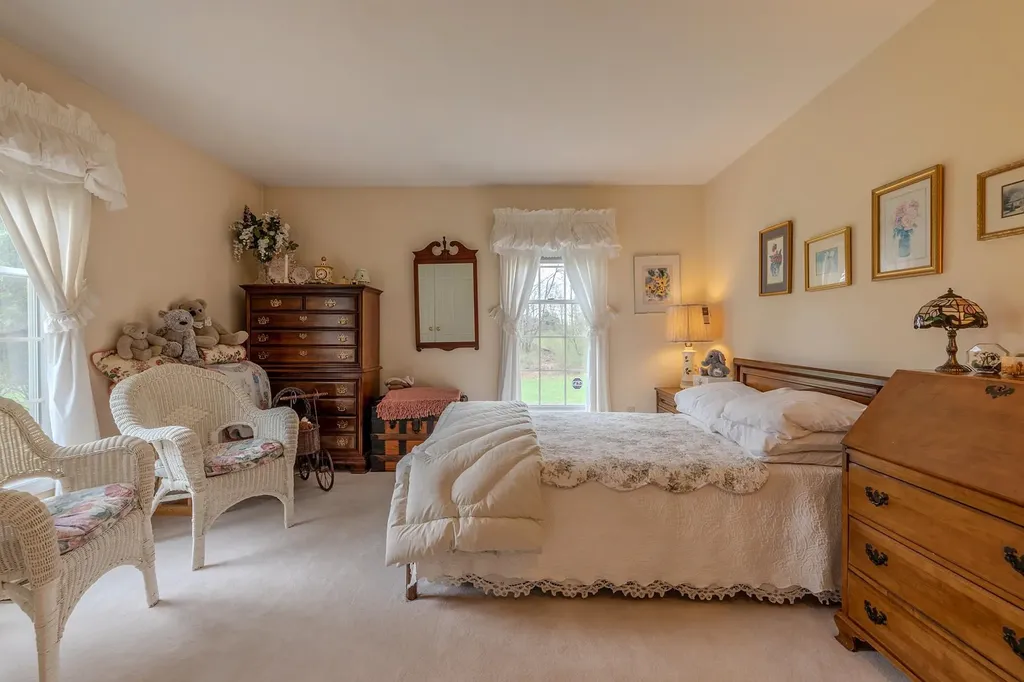 12 Beattie Lane Manchester VT 05255