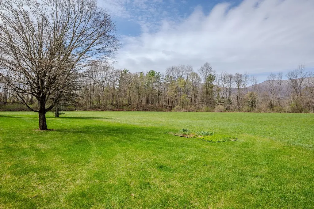 12 Beattie Lane Manchester VT 05255