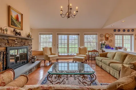 12 Beattie Lane Manchester VT 05255