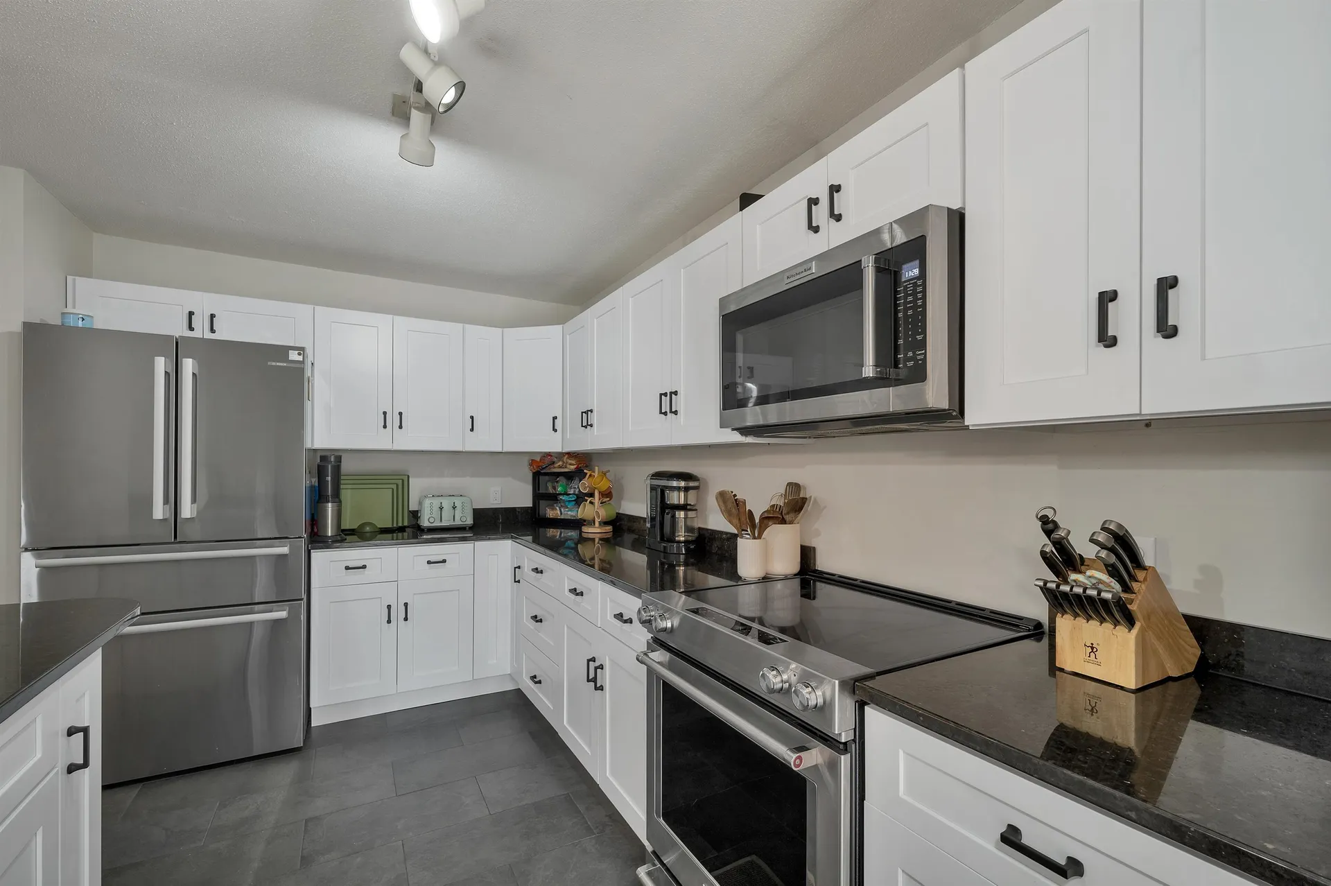 23 Pleasant Street Lebanon NH 03784