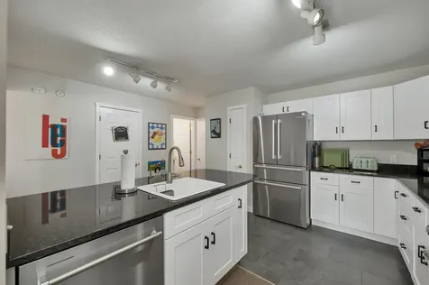 23 Pleasant Street Lebanon NH 03784