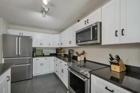 23 Pleasant Street Lebanon NH 03784