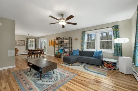 23 Pleasant Street Lebanon NH 03784