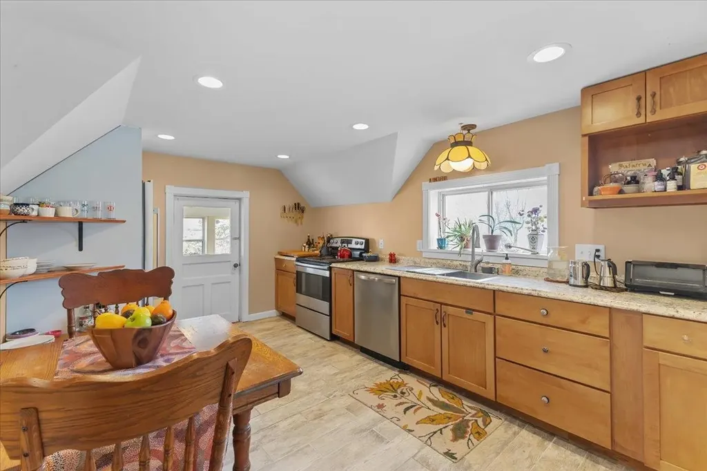 42-44 Oak Street Burlington VT 05401